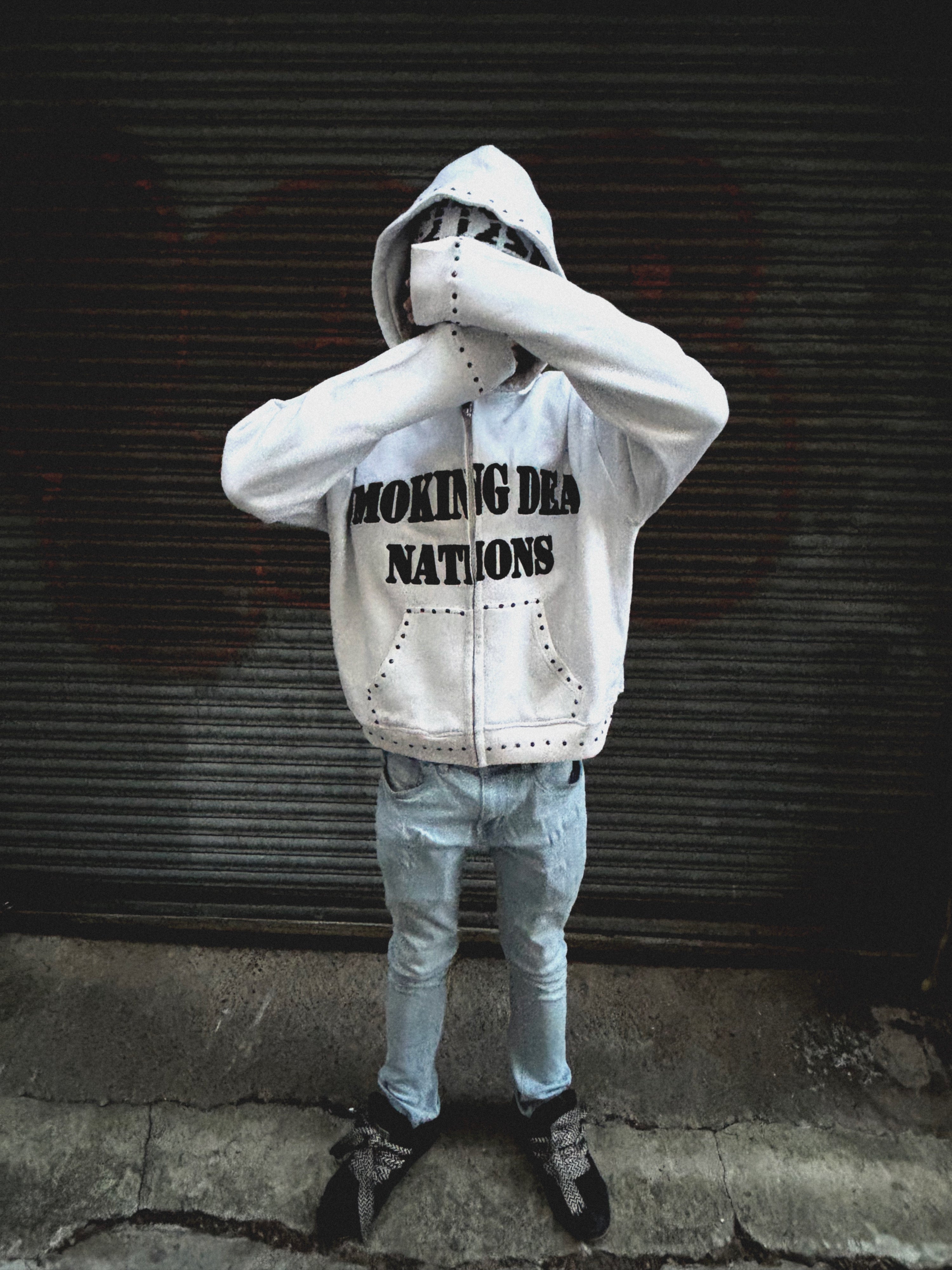 WHITE SDN SWEATER