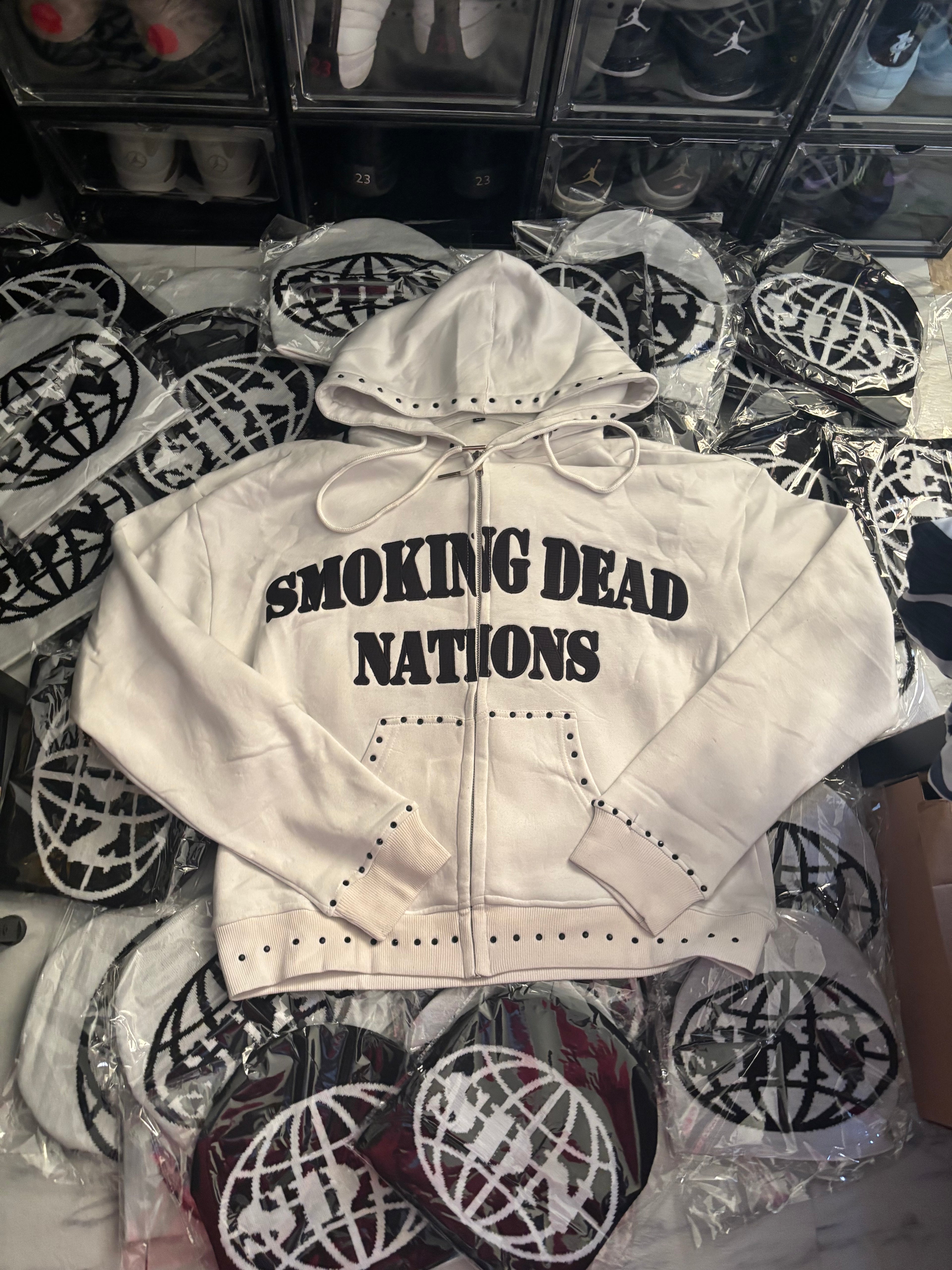 WHITE SDN SWEATER